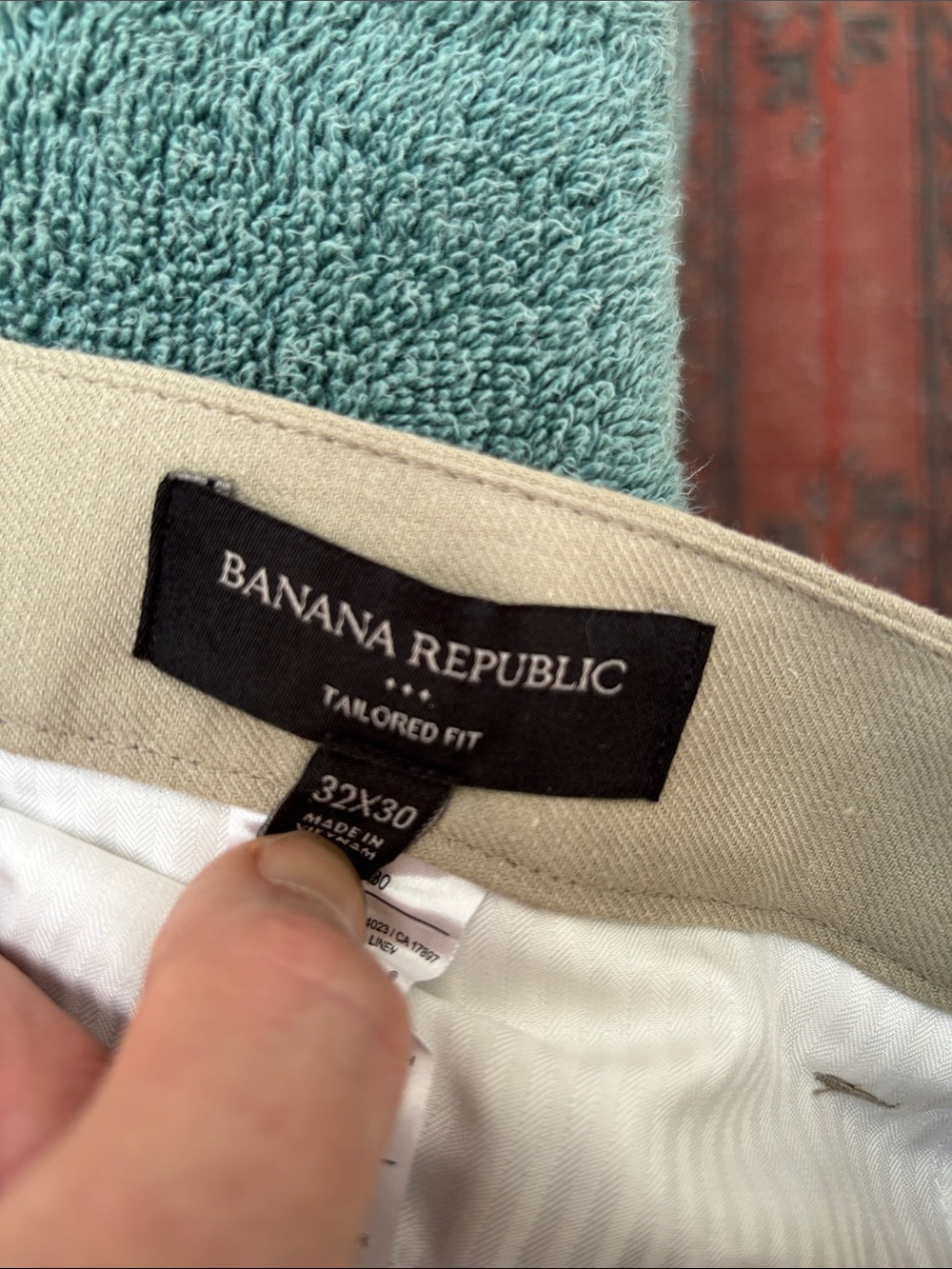 Banana Republic tailored fit cotton/linen trousers - Picture 3 of 5